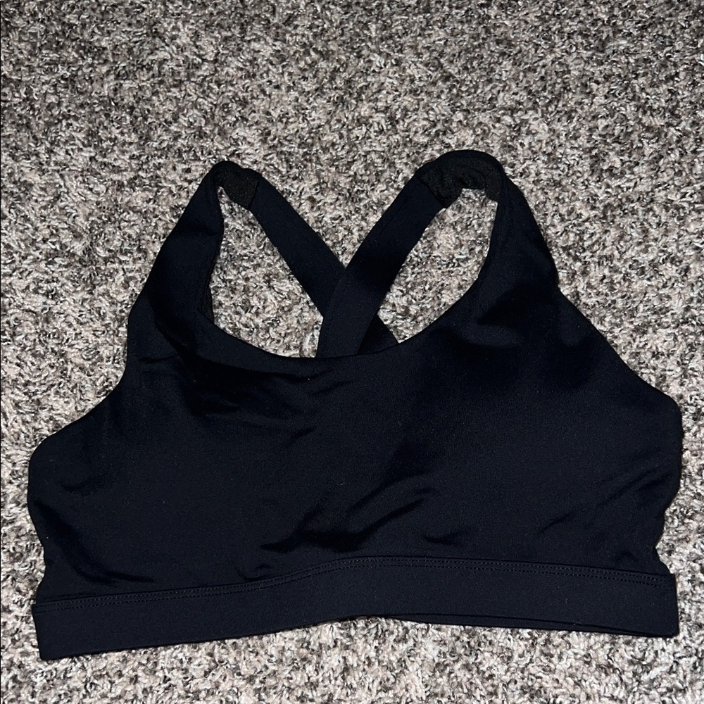Black sports bra